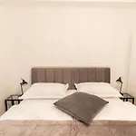 Luxury With Balcony 4*