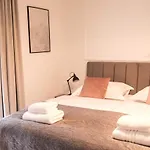 krevet i doručak Luxury With Balcony