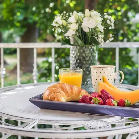 לינה וארוחת בוקר Luxury With Balcony זאדאר