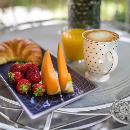 Luxury With Balcony B&B