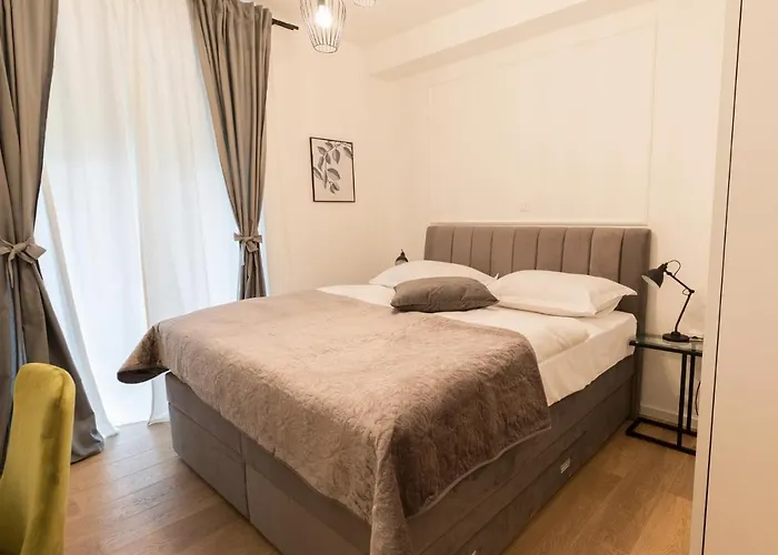 Luxury With Balcony Zara
