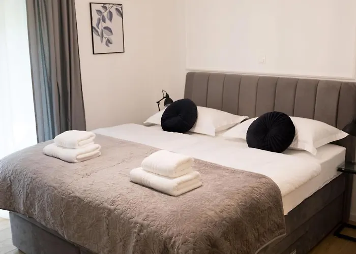 Luxury With Balcony 4* Zara
