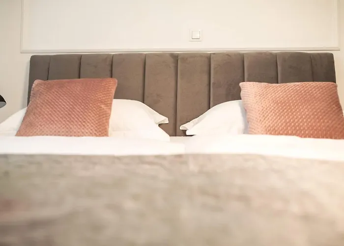 Luxury With Balcony 4*