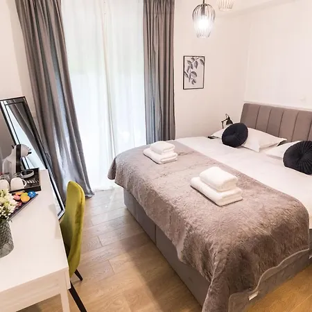 Bed & Breakfast Luxury With Balcony