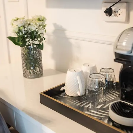 Luxury With Balcony Nocleg ze śniadaniem 4*