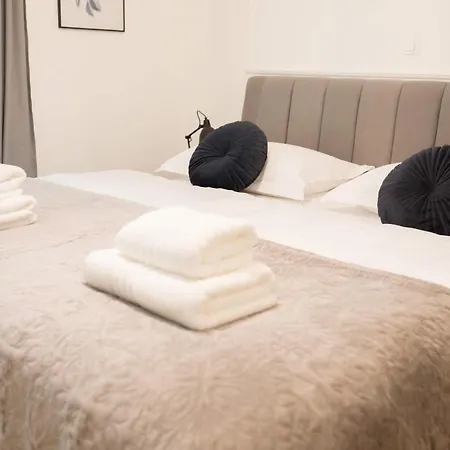 Luxury With Balcony krevet i doručak Zadar