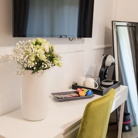 Luxury With Balcony krevet i doručak