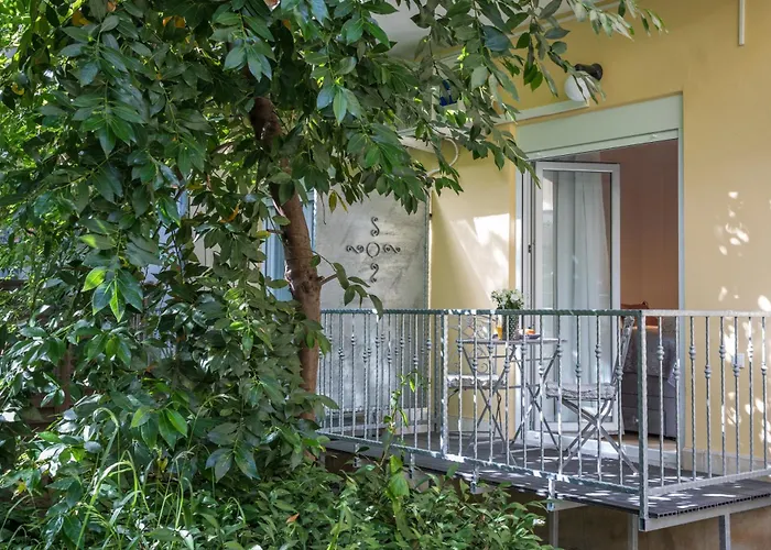 Luxury With Balcony زادار